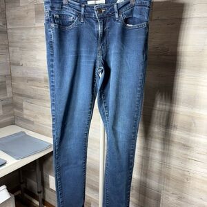 Levi's Women's Skinny Jeans in Classic Blue 648